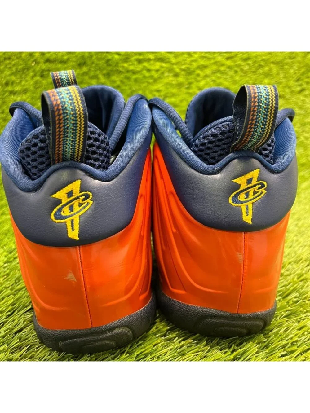 Nike Air Foamposite One Boys Size 7Y Orange Athletic Basketball Shoes Sneakers